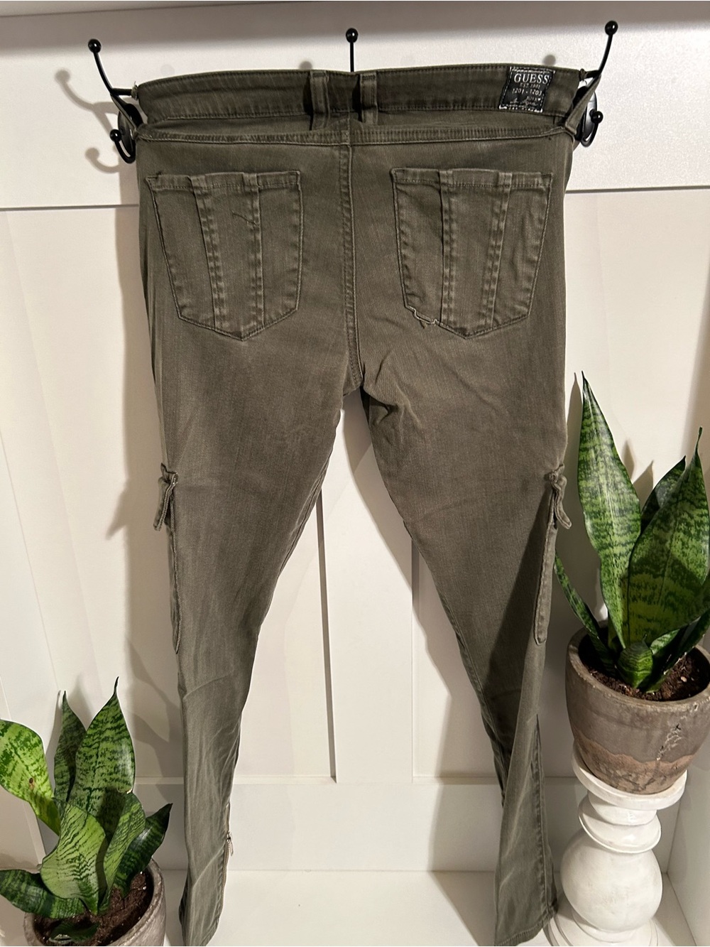 Guess Vintage Olive Green Cargo Skinny Pants with Zipper Details Rare - Picture 6 of 8